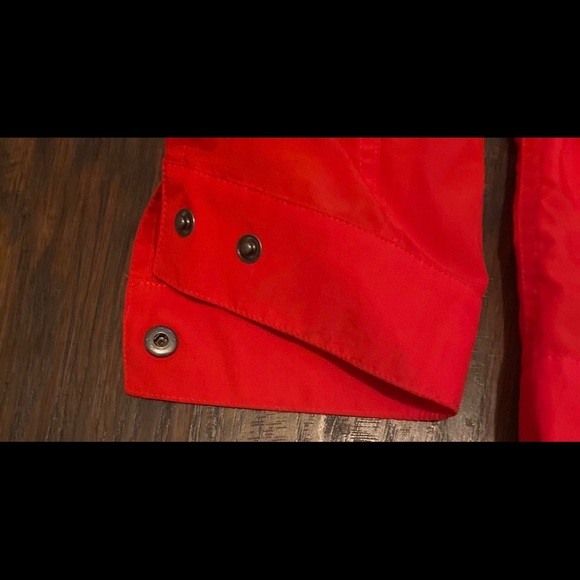 Round Two Transparent Jacket - Picture 7 of 8